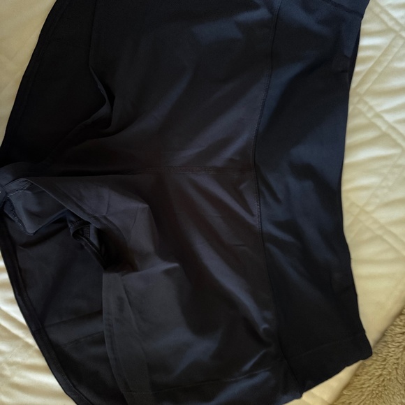 Lululemon shorts size 12 - Picture 1 of 3